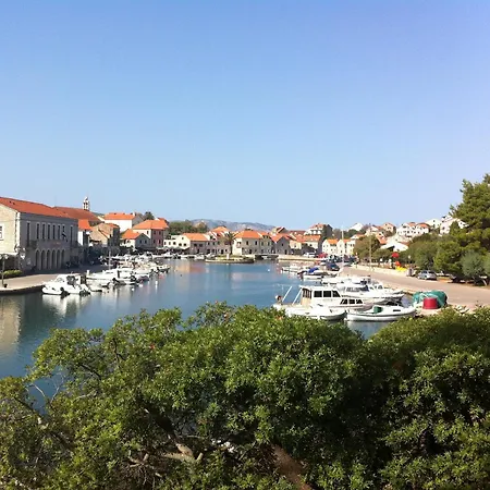 Renato Apartamento Vrboska